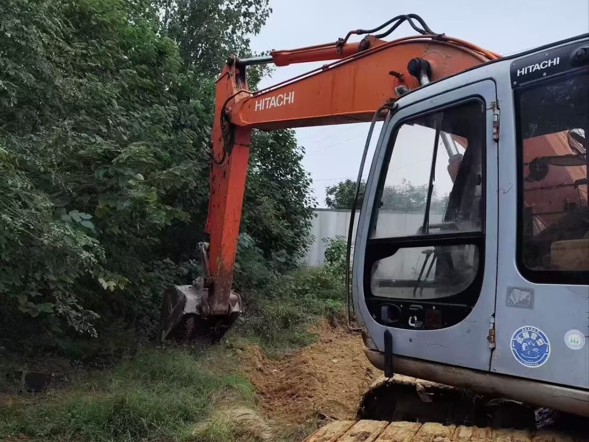 Máy Xúc HITACHI EX 200-5
