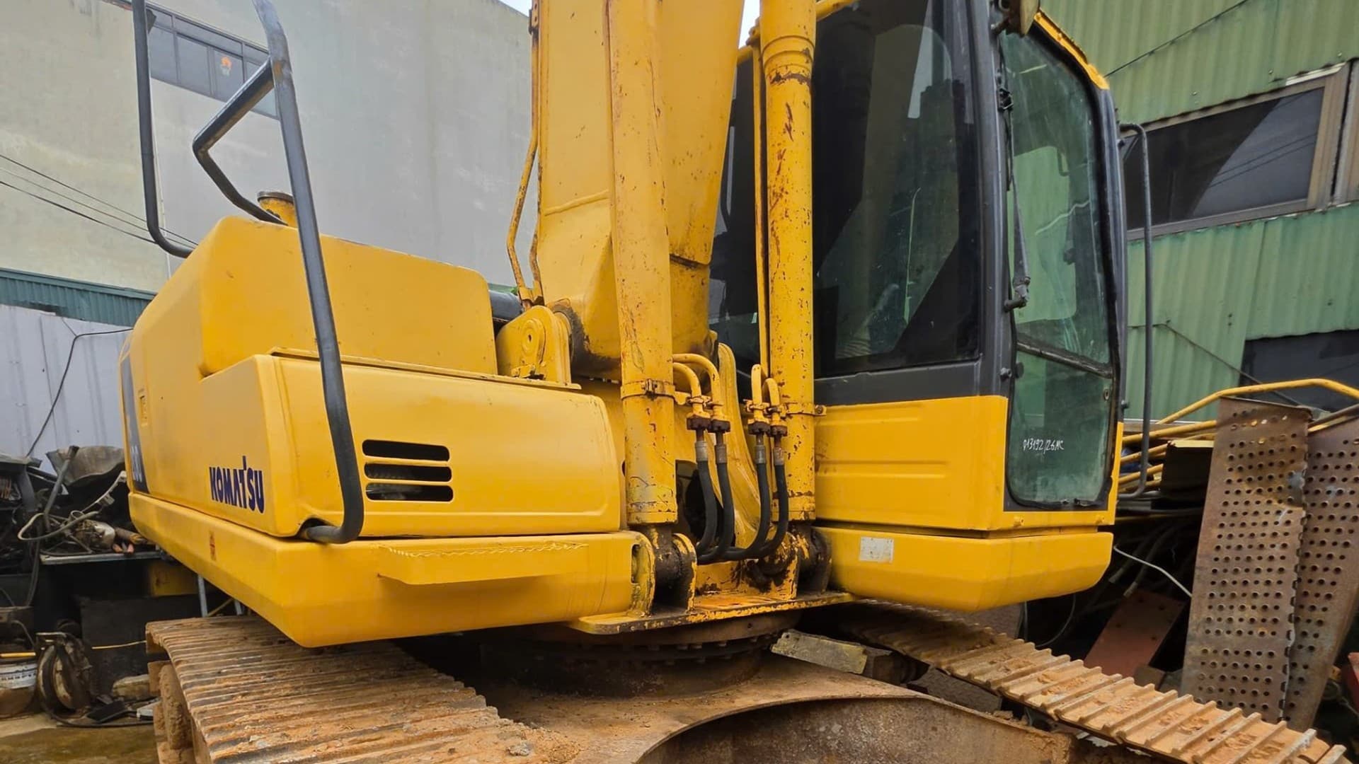 Máy Xúc KOMATSU PC 200-8