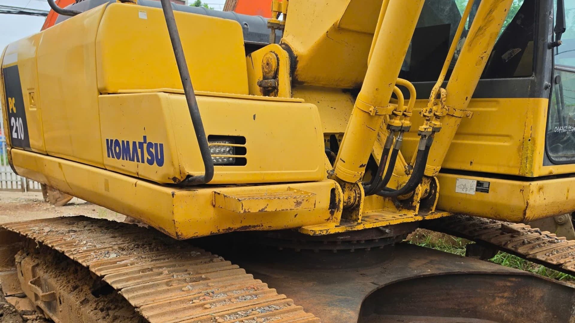 Máy Xúc KOMATSU PC 200-8