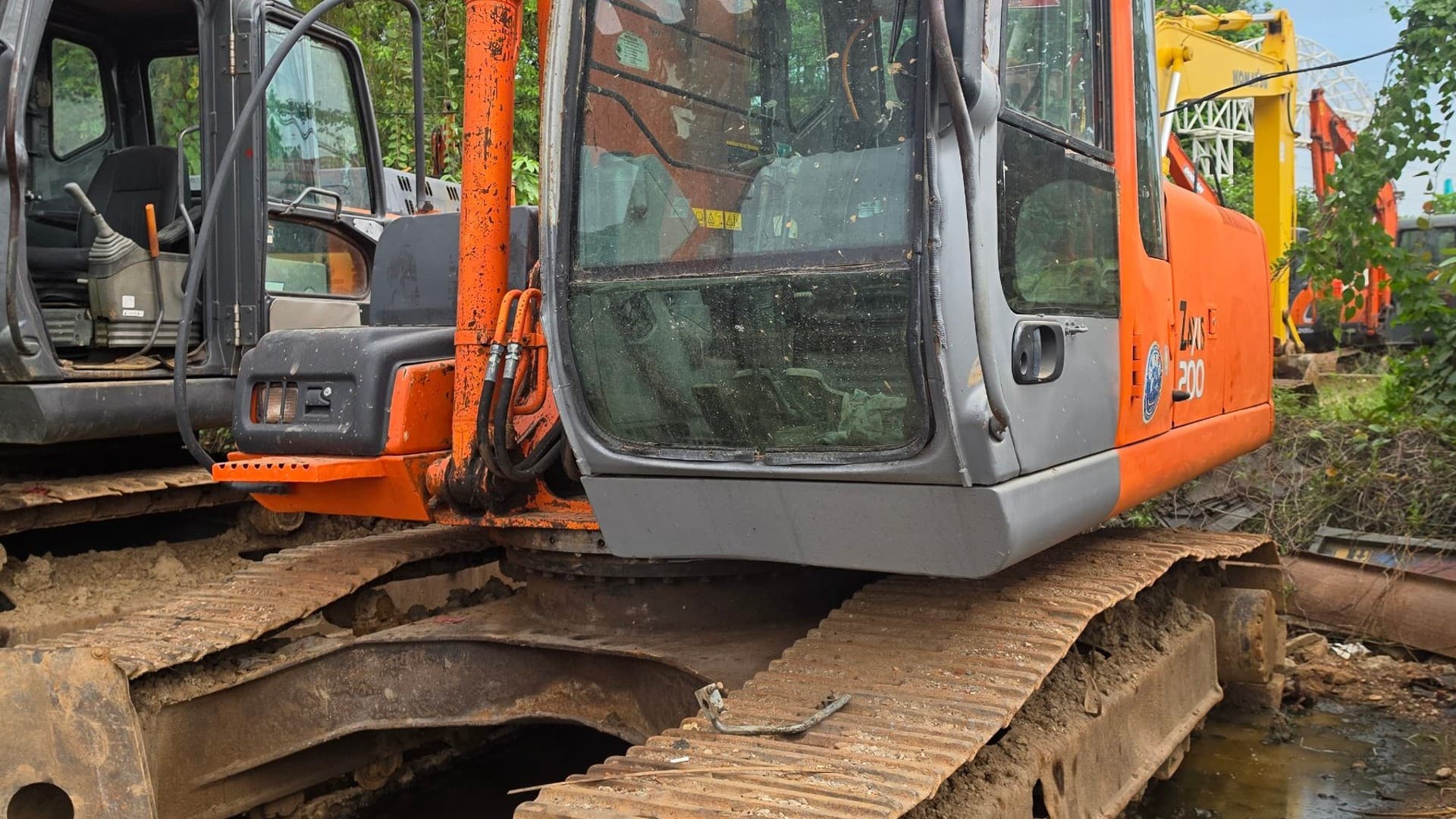 Máy Xúc HITACHI Zaxis 200-1