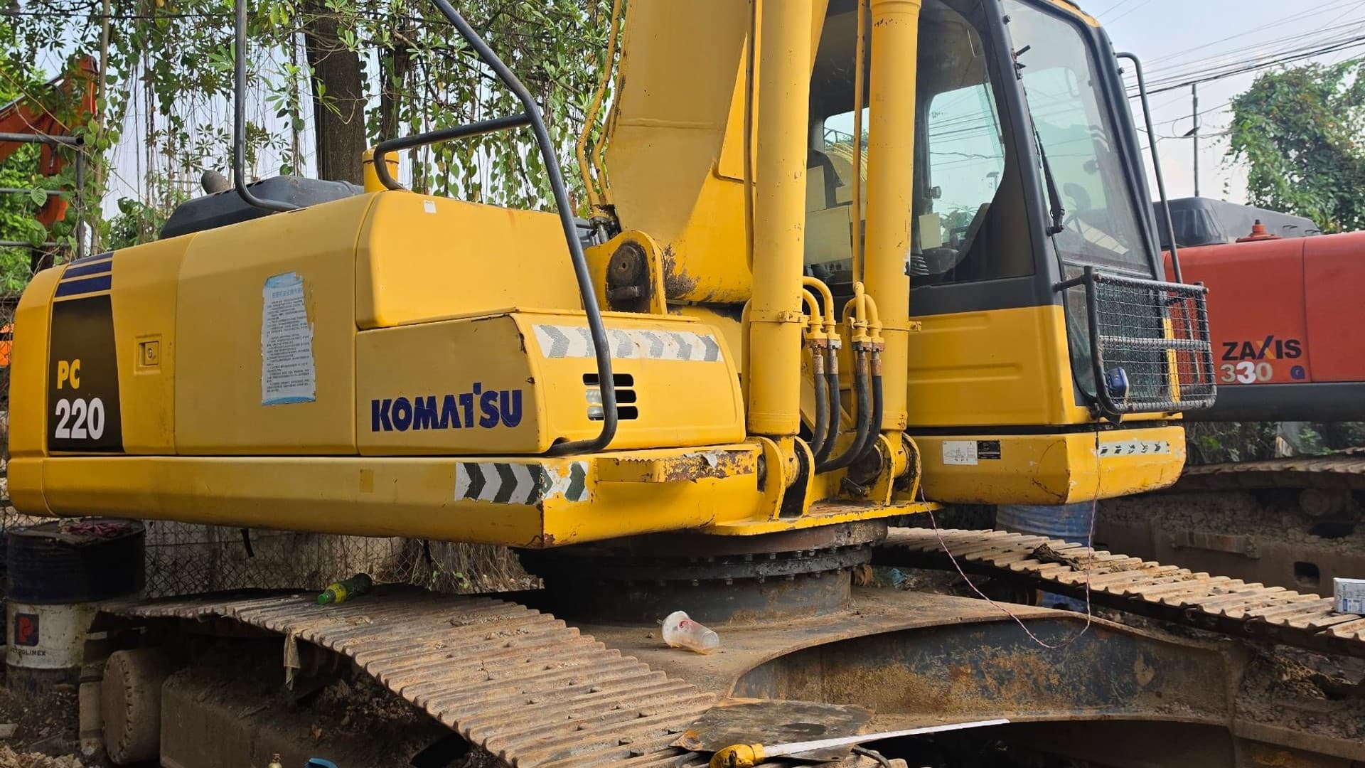 Máy Xúc KOMATSU PC 220-8