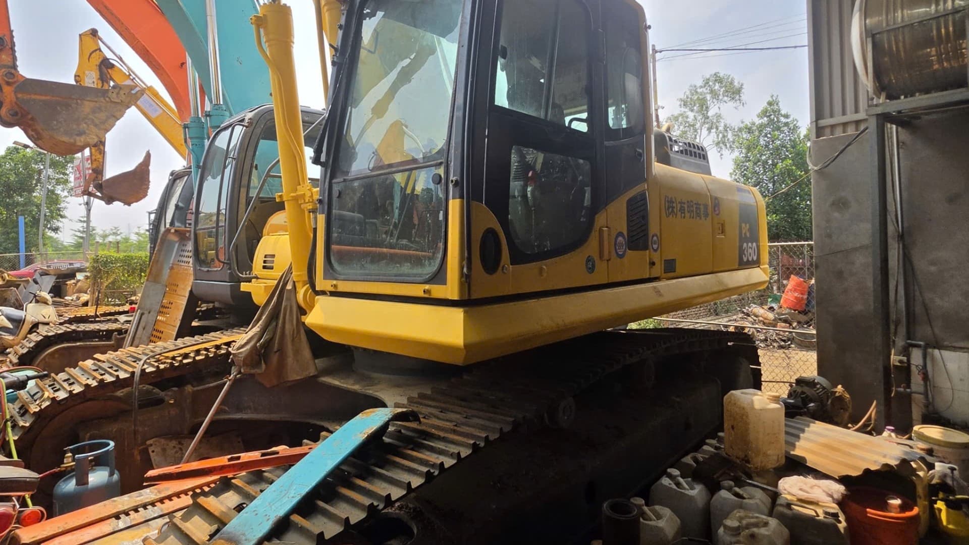 Máy Xúc KOMATSU 360-8 MO