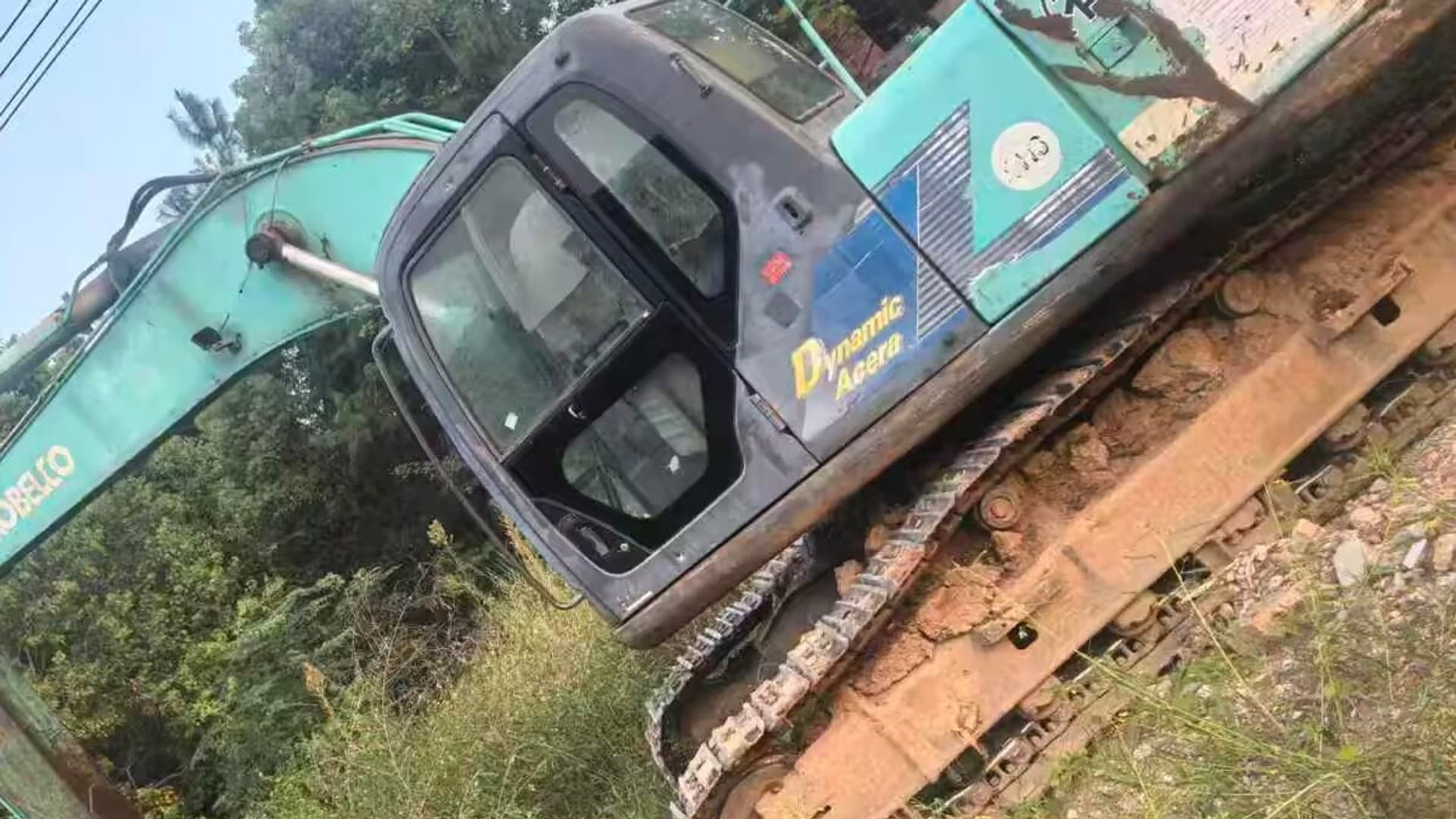 Máy Xúc KOBELCO SK 200-6