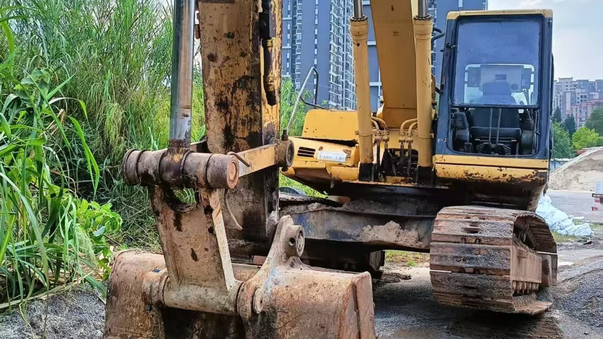 Máy Xúc KOMATSU PC 200-6E