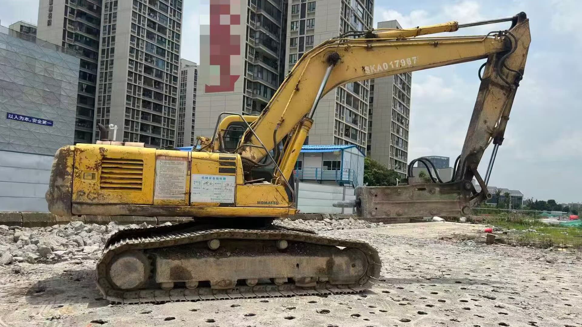 Máy Xúc KOMATSU PC 200-6E