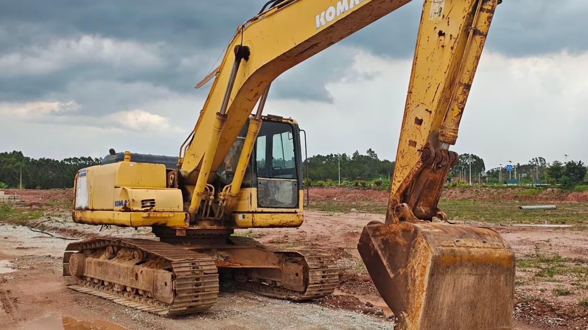 Máy Xúc KOMATSU PC 200-8