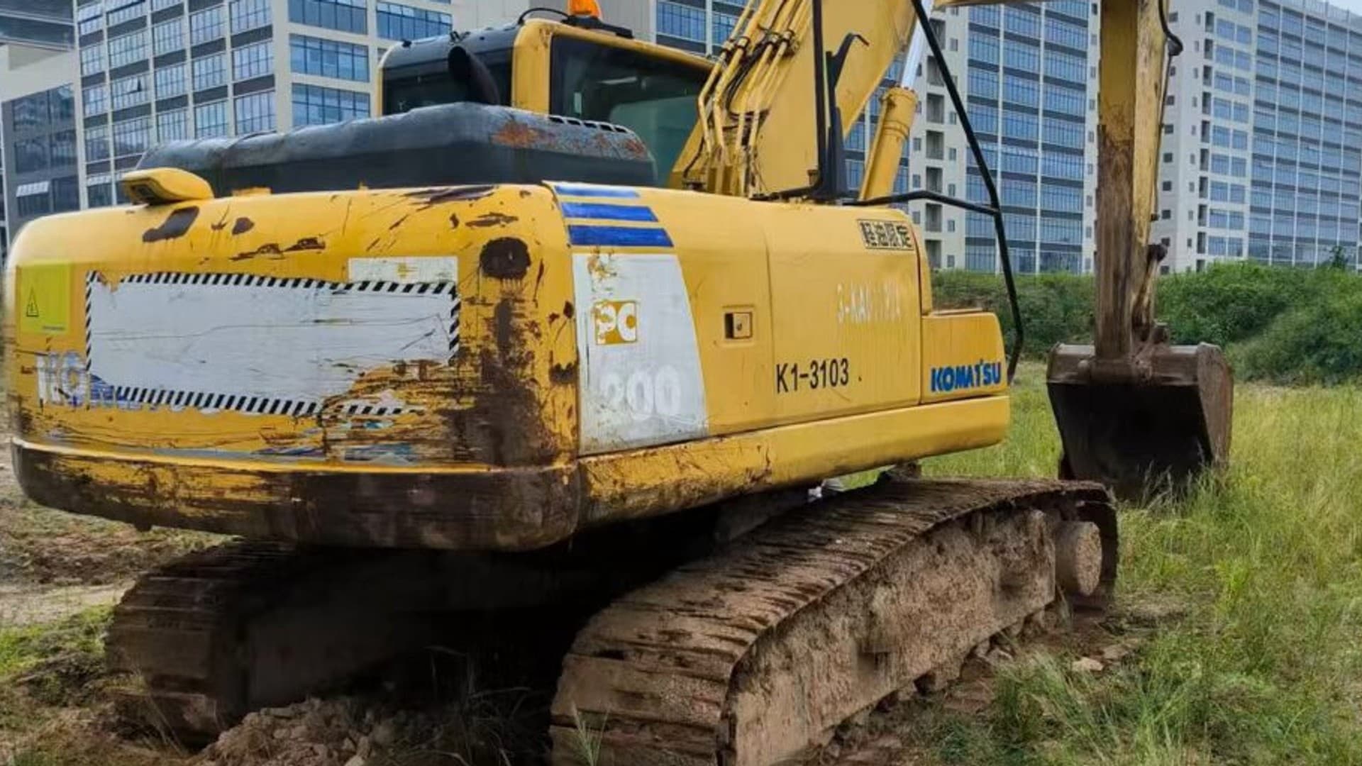 Máy Xúc KOMATSU PC 200-8N1