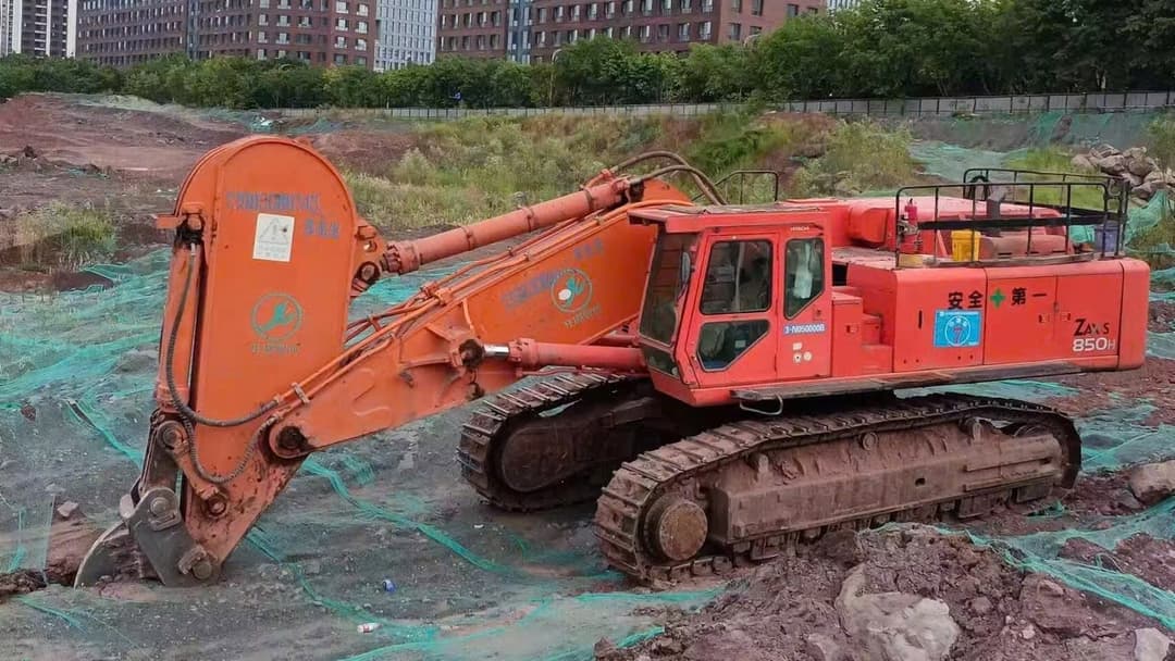 Máy phá đá Hitachi 850-1 – Sức mạnh vượt trội cho công trình khai thác - hình ảnh bài viết