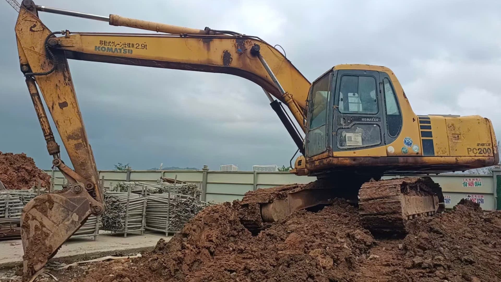 Máy xúc Komatsu PC200-6 Nhật Bản – Bền bỉ, mạnh mẽ và tiết kiệm nhiên liệu - tin tức máy công trình nhập khẩu